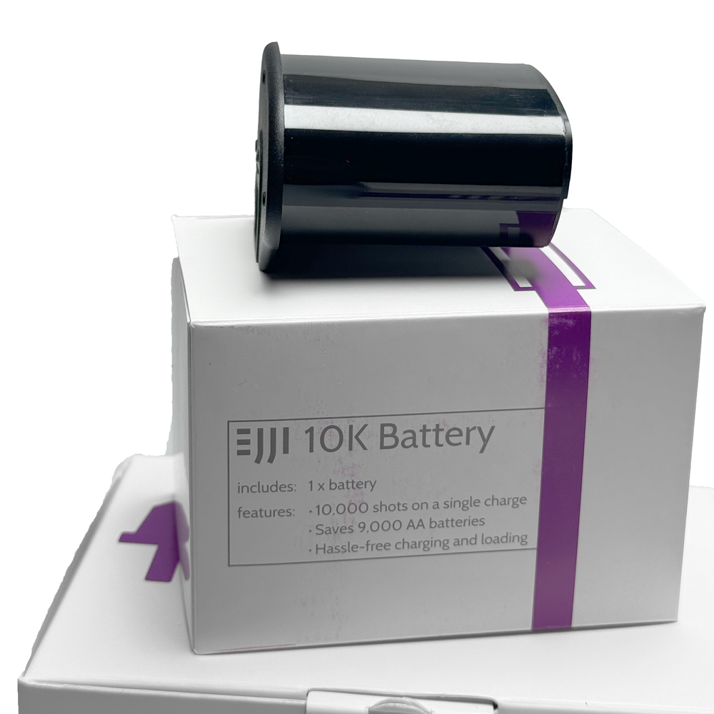 
                  
                    Load image into Gallery viewer, Eiji 10k Li-Ion 2 Battery 1 Charger Kit for PhaseOne 645DF / Mamiya 645 AF
                  
                