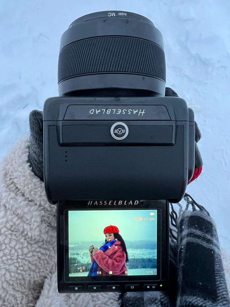 
                  
                    Load image into Gallery viewer, Hasselblad 907X &amp;amp; CFV 100C Camera
                  
                